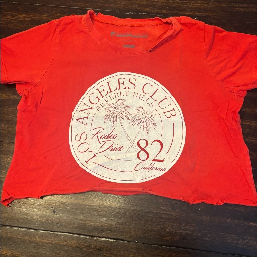 Prince Peter Collection Los Angeles Rodeo Drive Red Distressed Cropped Tee-M - Picture 2 of 5